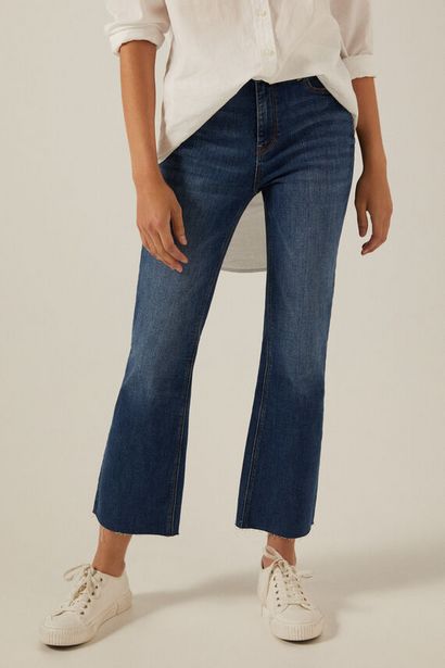 Оферта на Sustainable wash kick flare jeans за 14,99 лв.